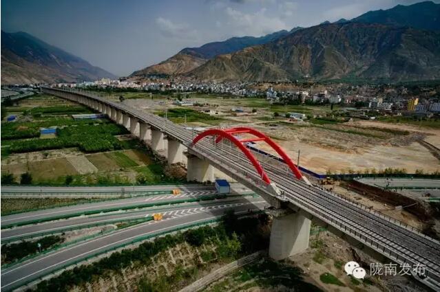 蘭渝鐵路最新進展！除胡麻嶺隧道外已全線鋪通