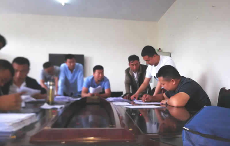 市龍江城鄉(xiāng)發(fā)展集團(tuán)深入幫扶村開展突出問(wèn)題排查整改落實(shí)工作