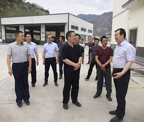 隴南市委常委、組織部部長(zhǎng)楊郃調(diào)研指導(dǎo)市龍江城鄉(xiāng)發(fā)展集團(tuán)公司黨建工作