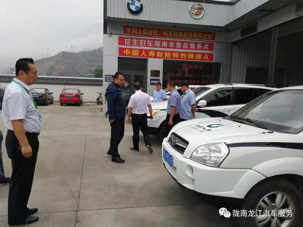 金錘鈑金，銀槍噴漆！龍江汽修值得信賴！